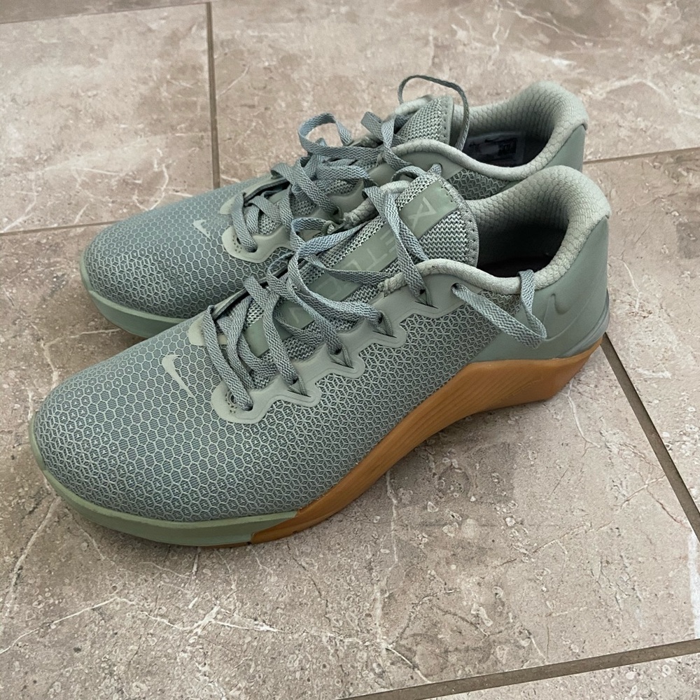 Nike metcon men’s size 8.5